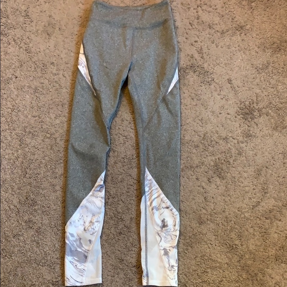 Athletic leggings